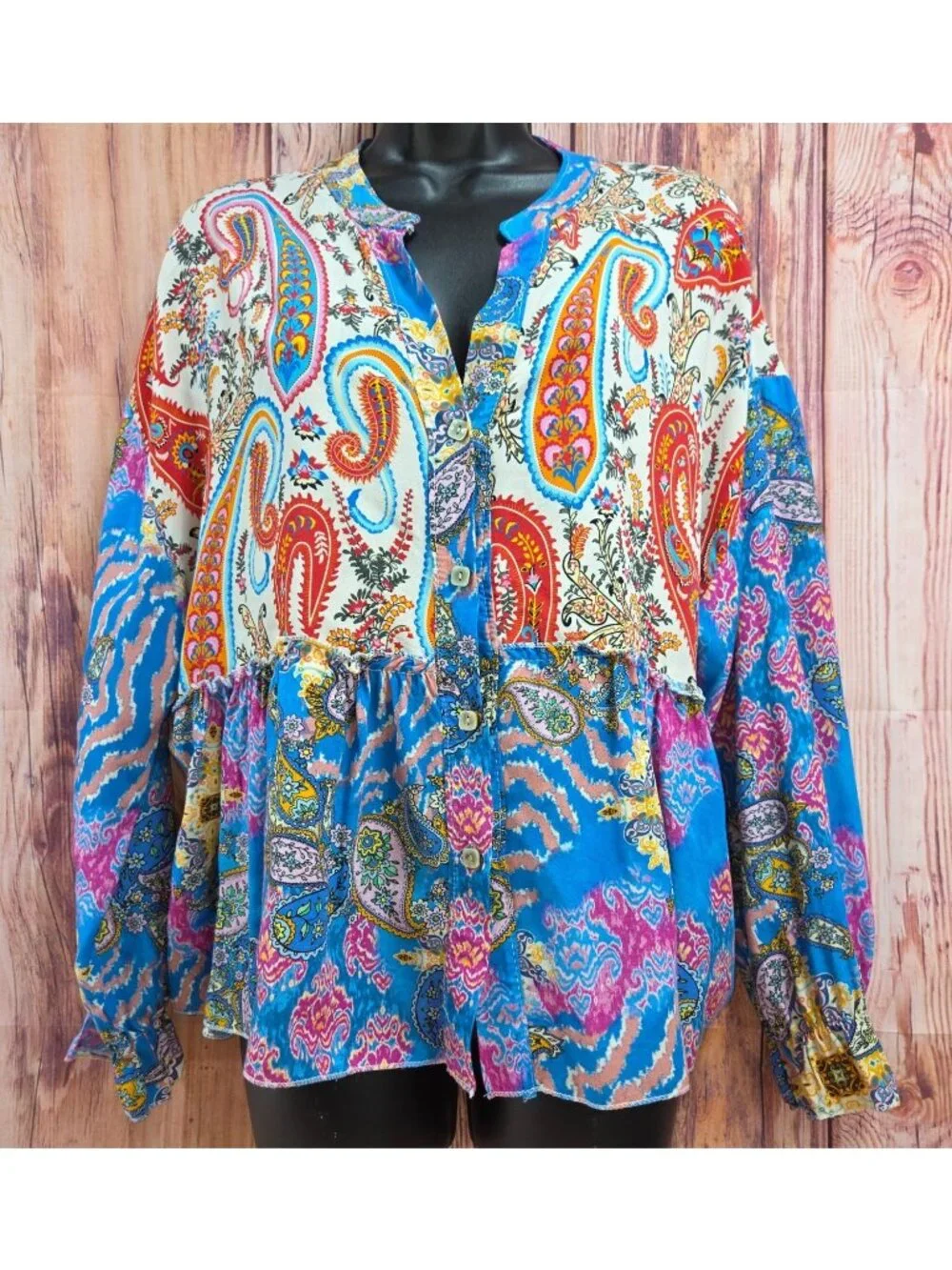 Gigi Moda Paisley Print Button-Up Blouse Top Size Medium